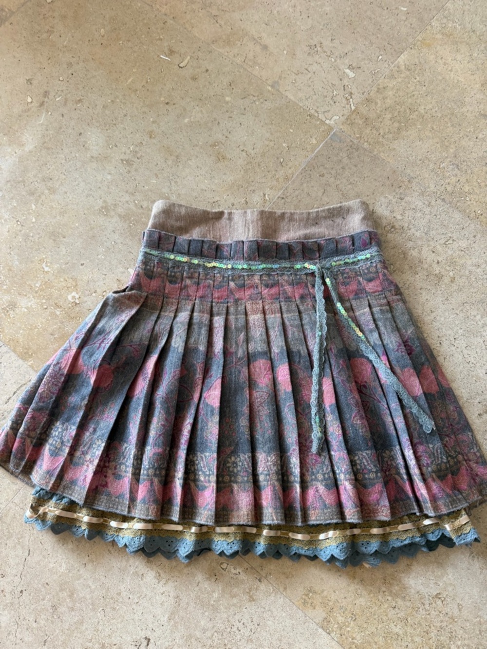 Source Unknown Pleated Floral Skirt - Pink, Blue & Tan